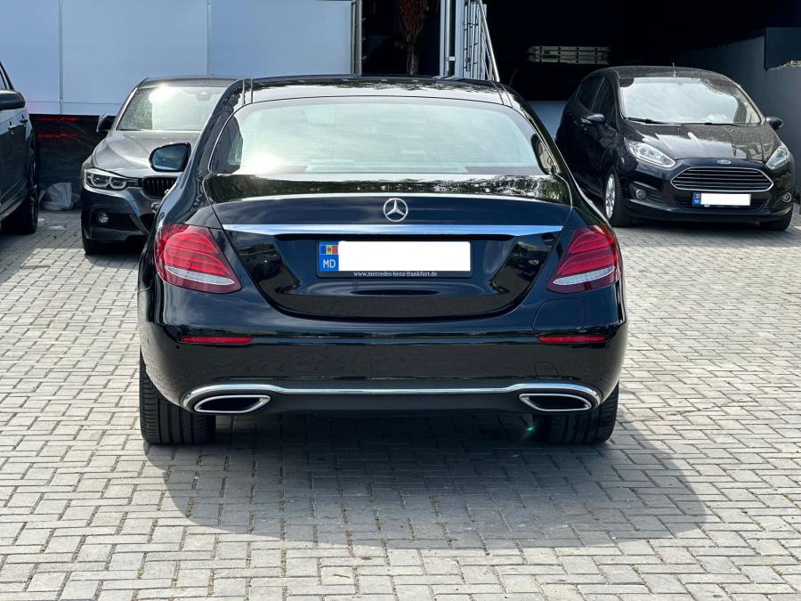 Mercedes-Benz E300