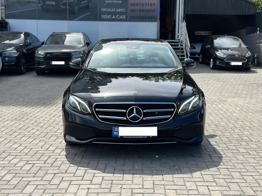 Mercedes-Benz E300