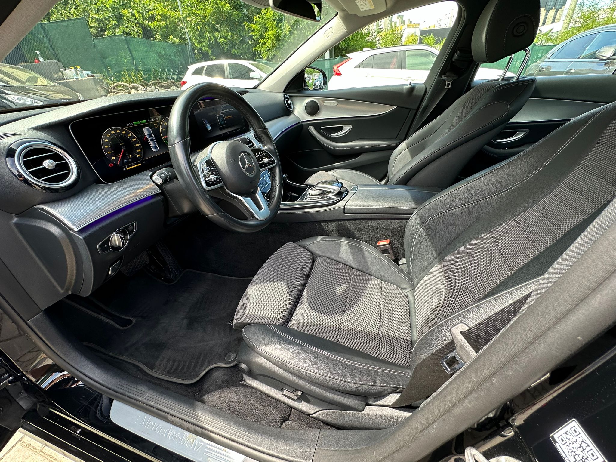 Mercedes-Benz E300