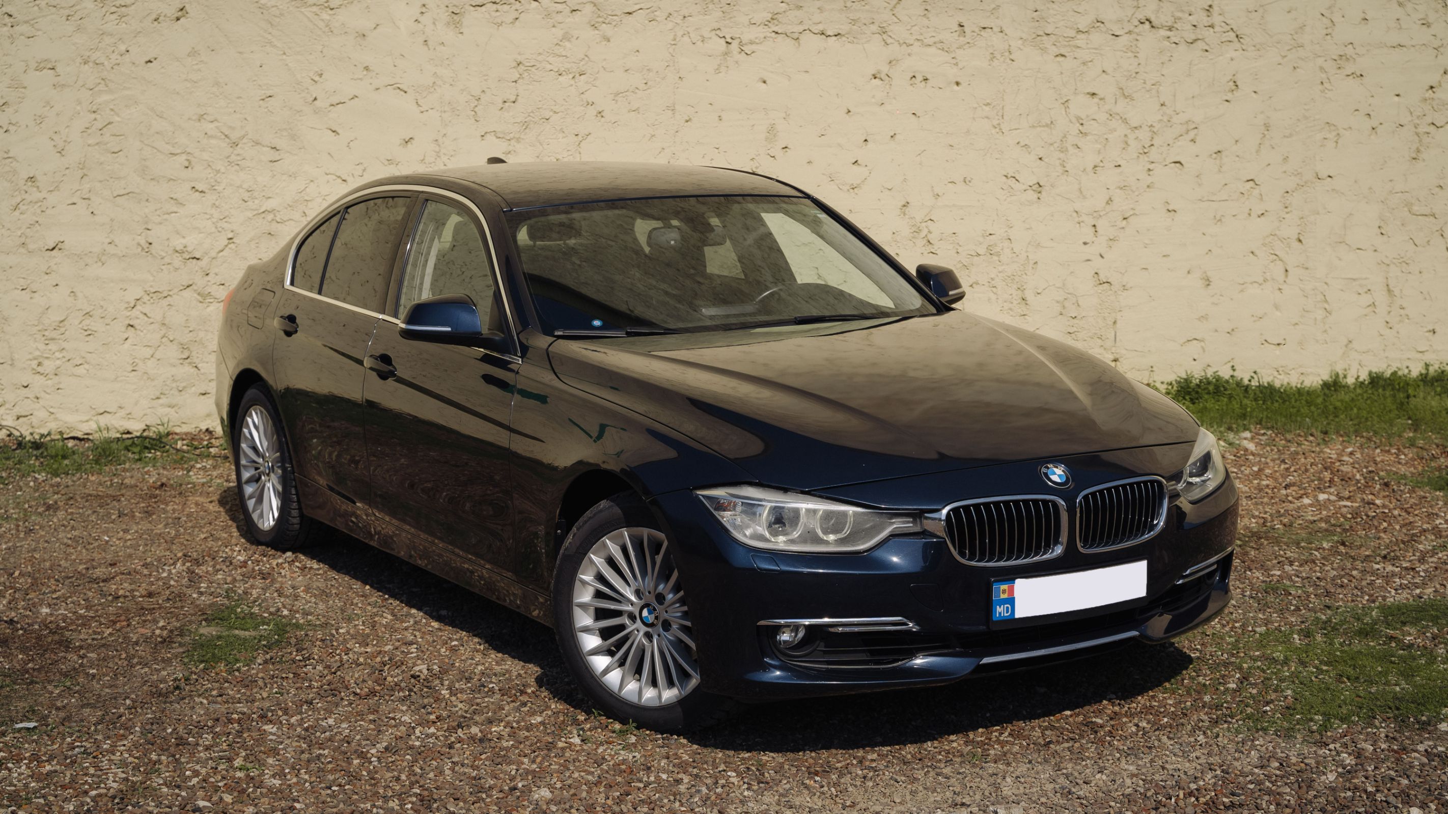 320i F30