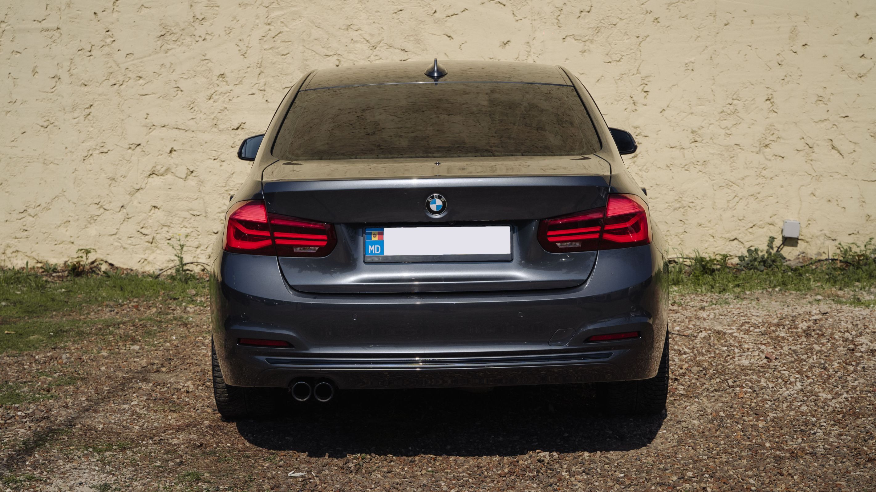 320D F30