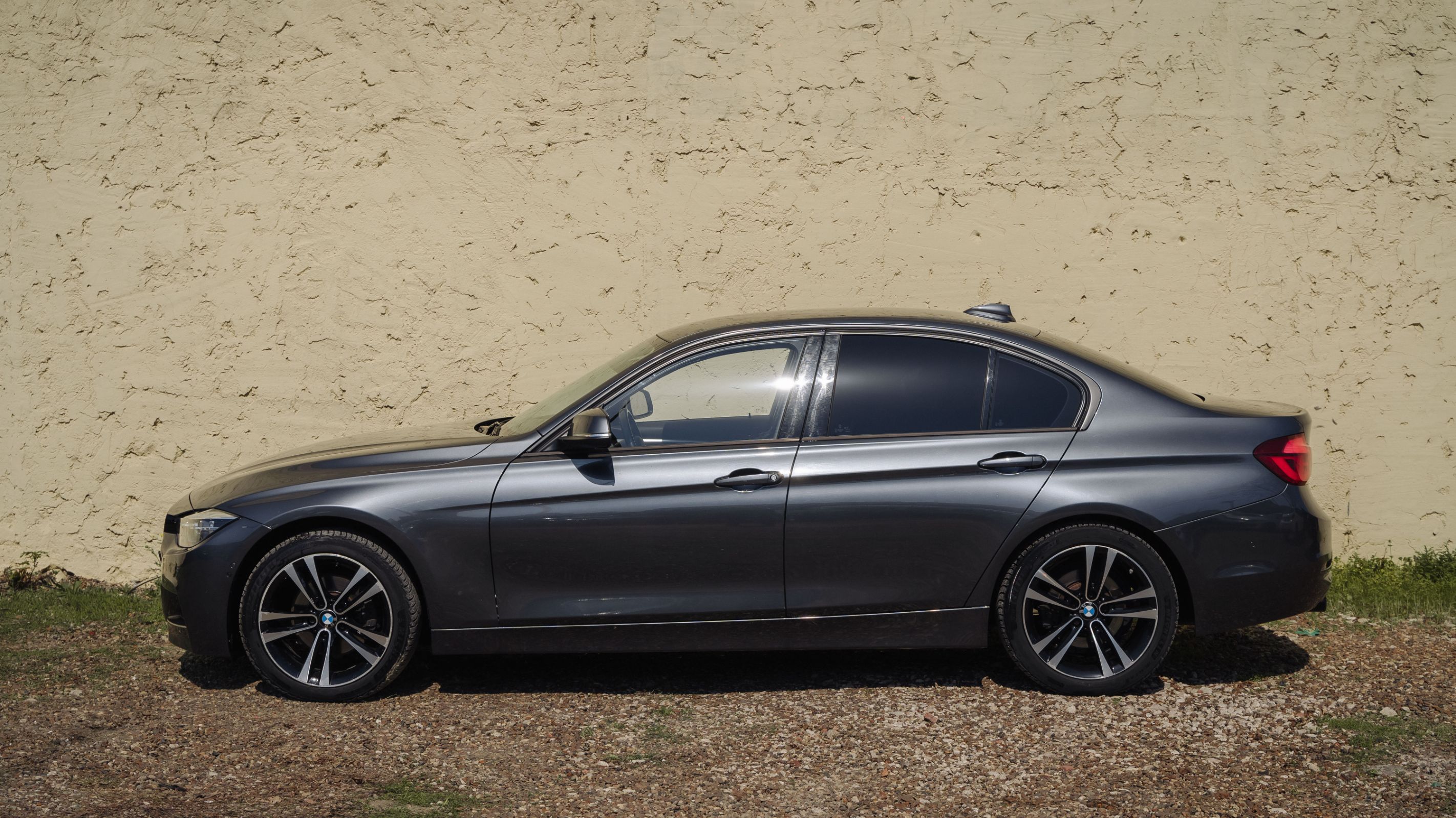320D F30