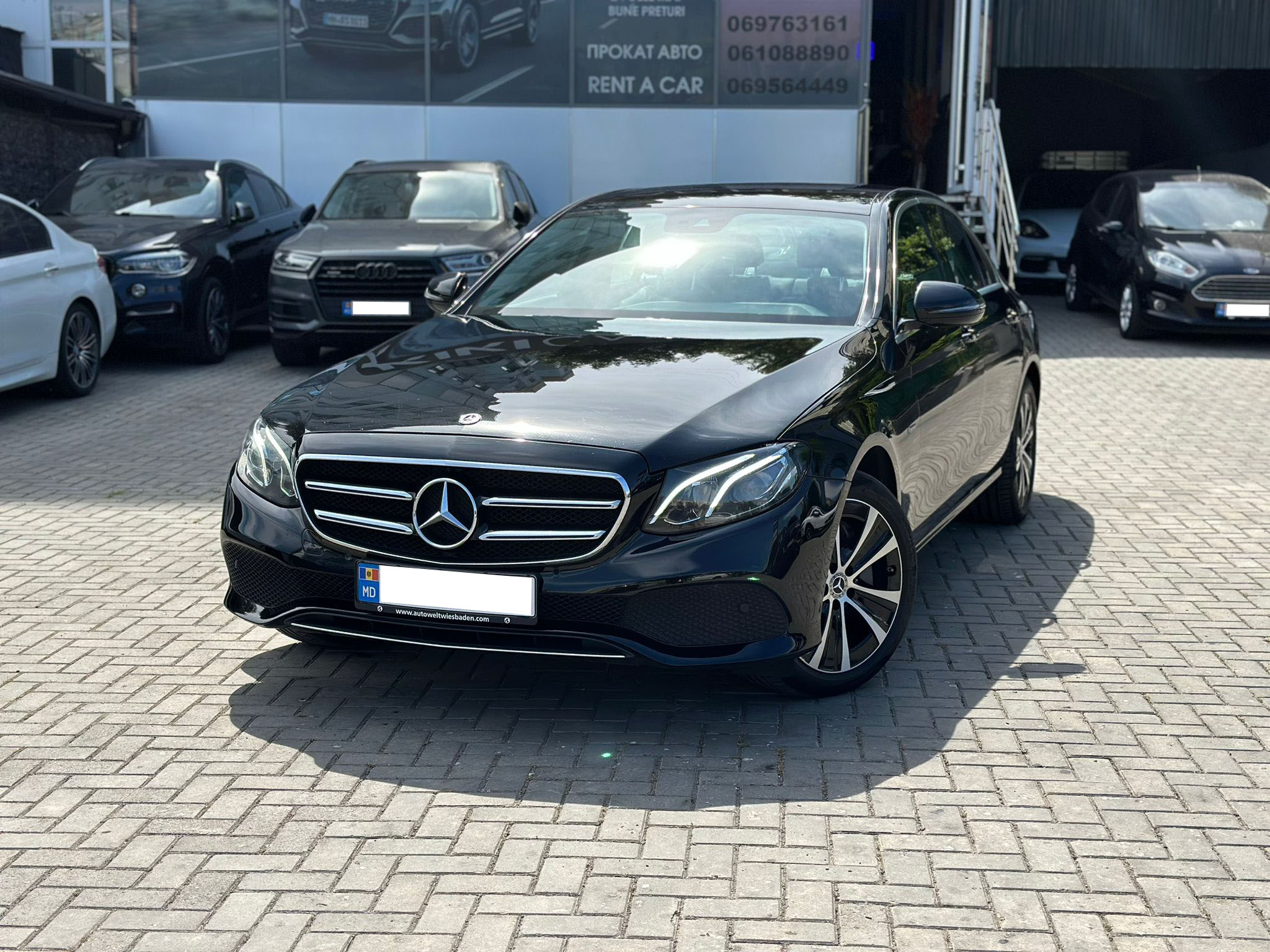 E300