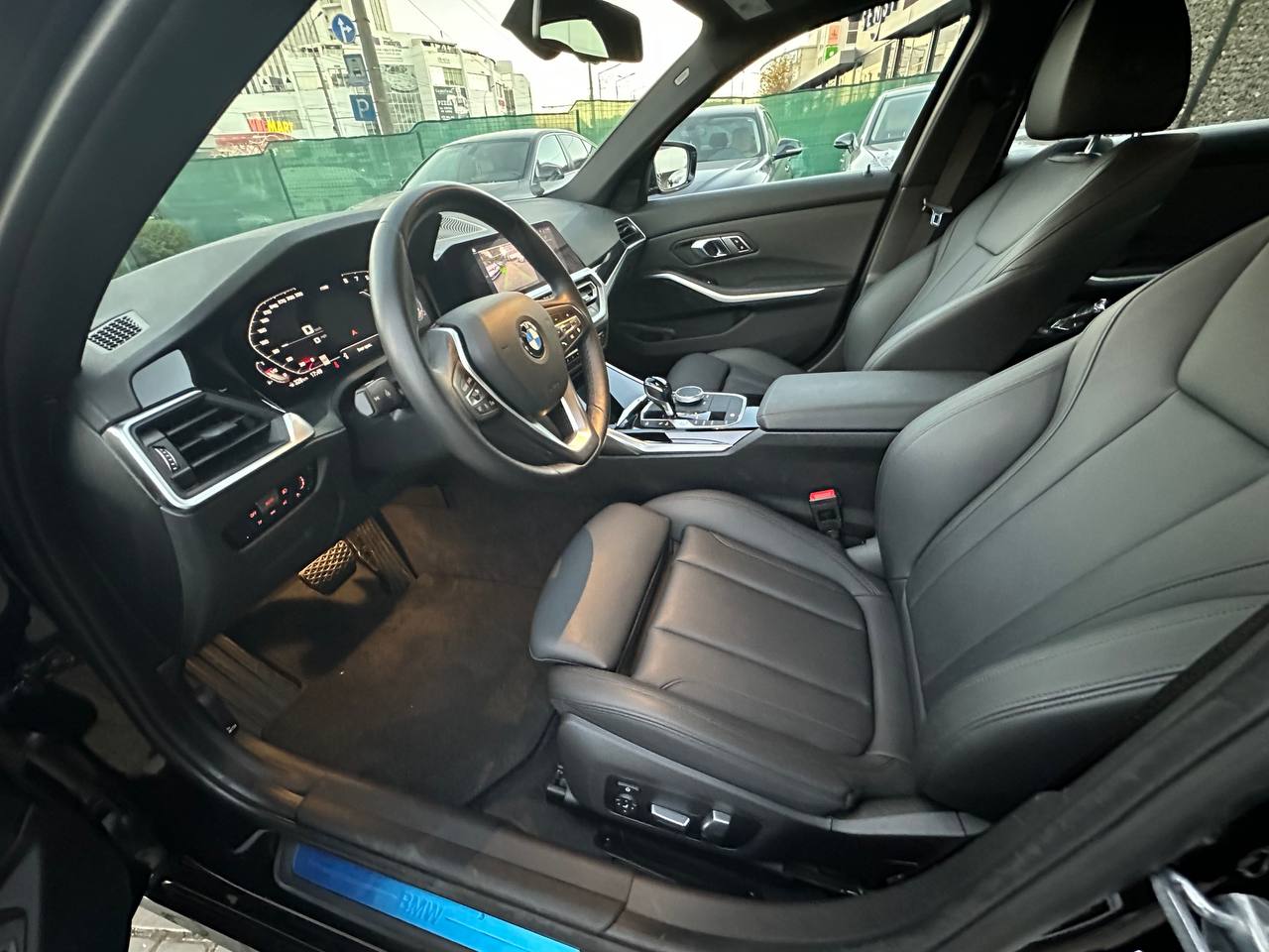 330i