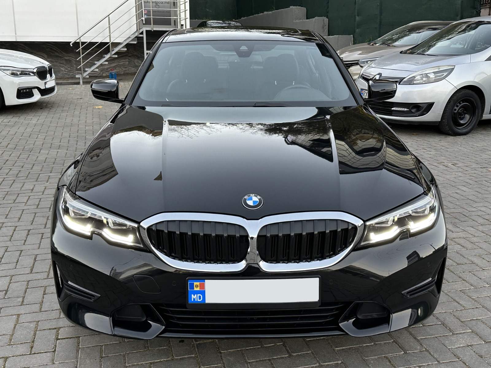 330i